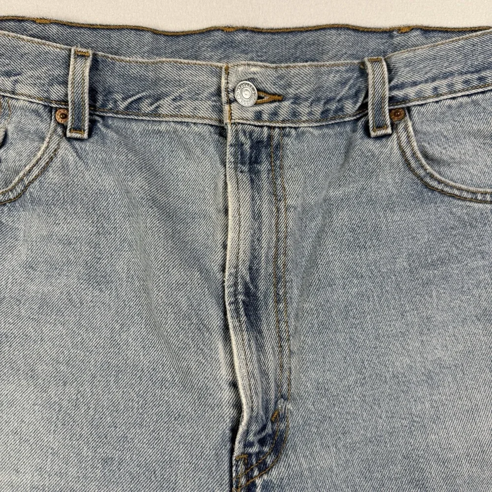Vintage Levis 505 Mens Shorts Size 42 Distressed Light‎ Wash Blue Denim Sm Flaw
